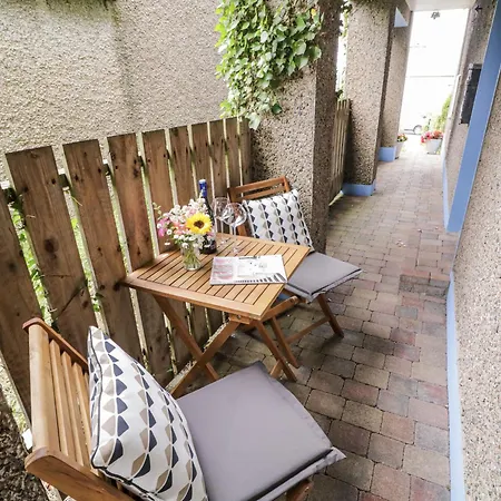 The Burma ليتيركيني